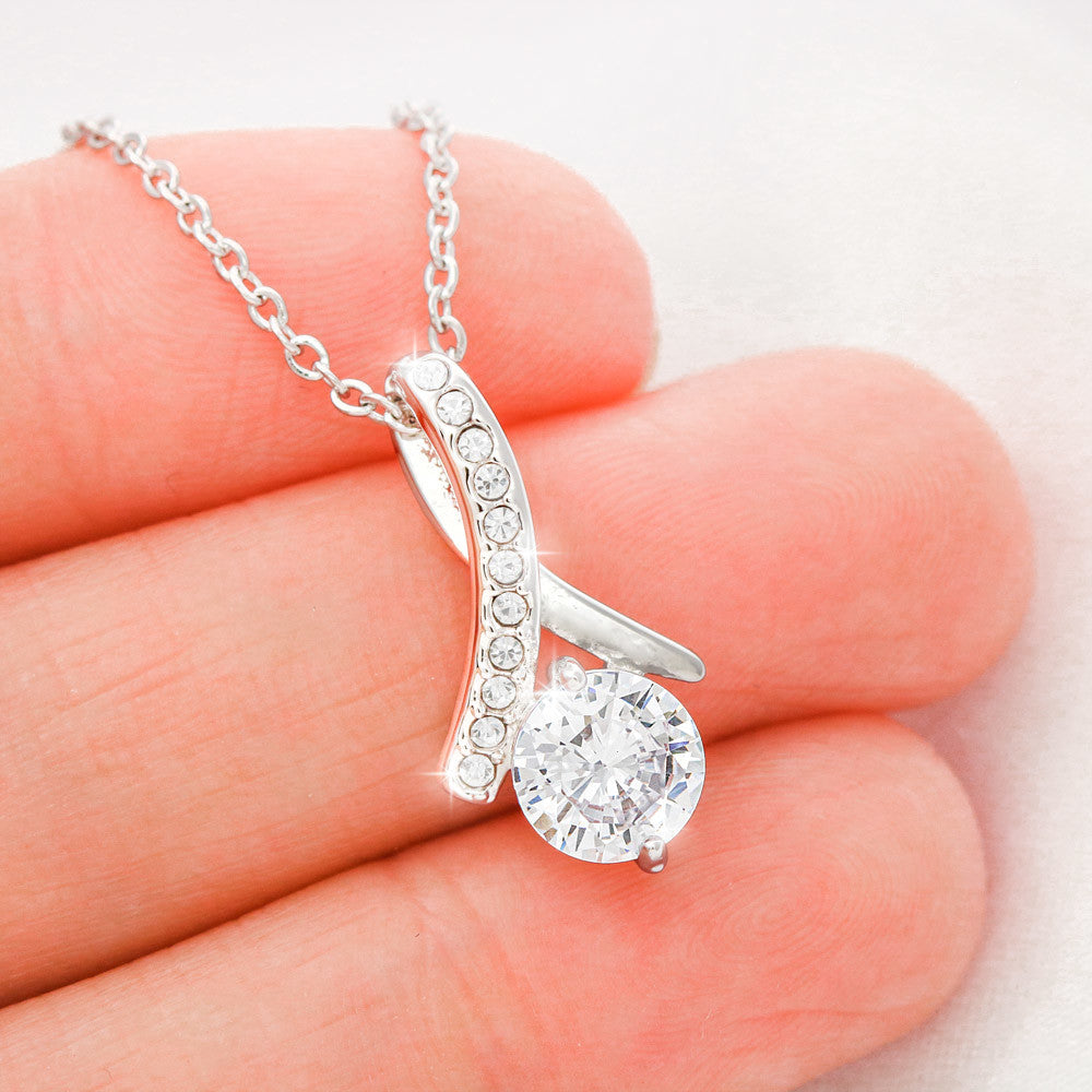 Alluring Beauty Necklace – Luxurious Yellow & White Gold Styles, The Perfect Gift for Your Wife