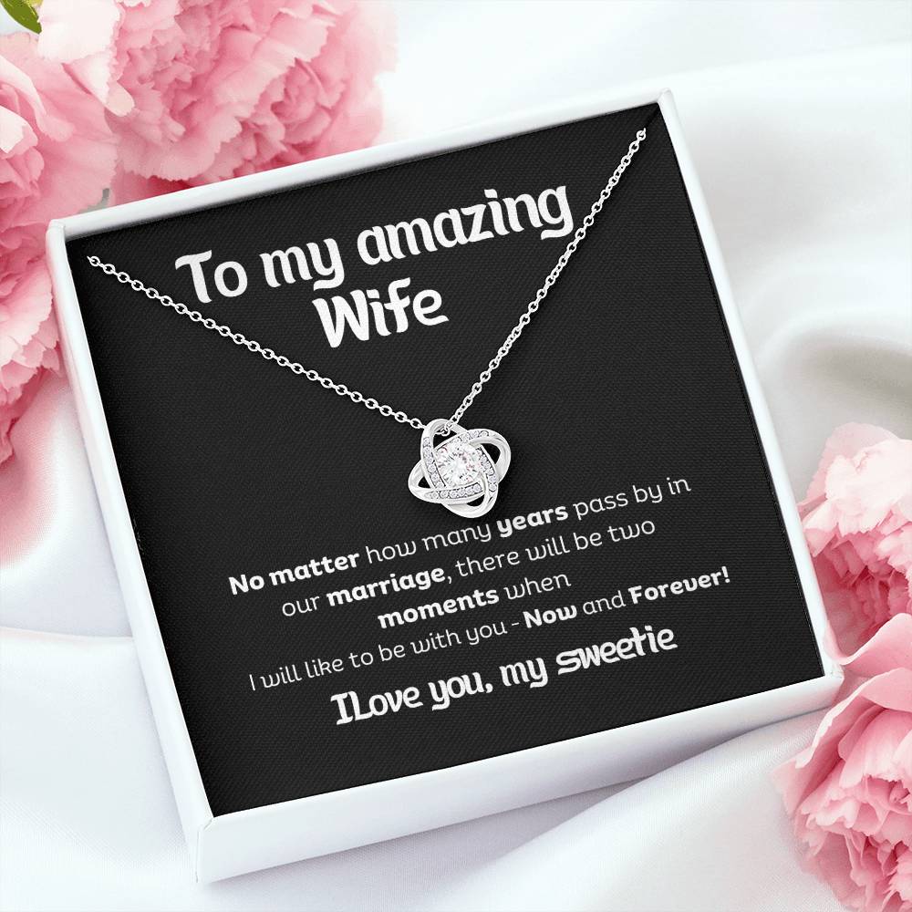 Elegant Love Knot Necklace – The Perfect Gift for Your Wife in Yellow & White Gold