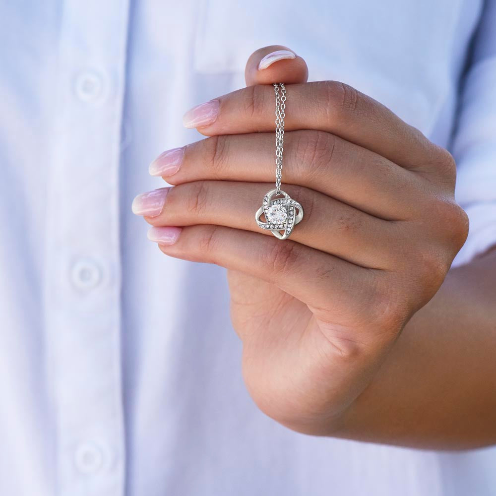 Elegant Love Knot Necklace – Available in Yellow & White Gold, The Perfect Birthday Gift for Mom