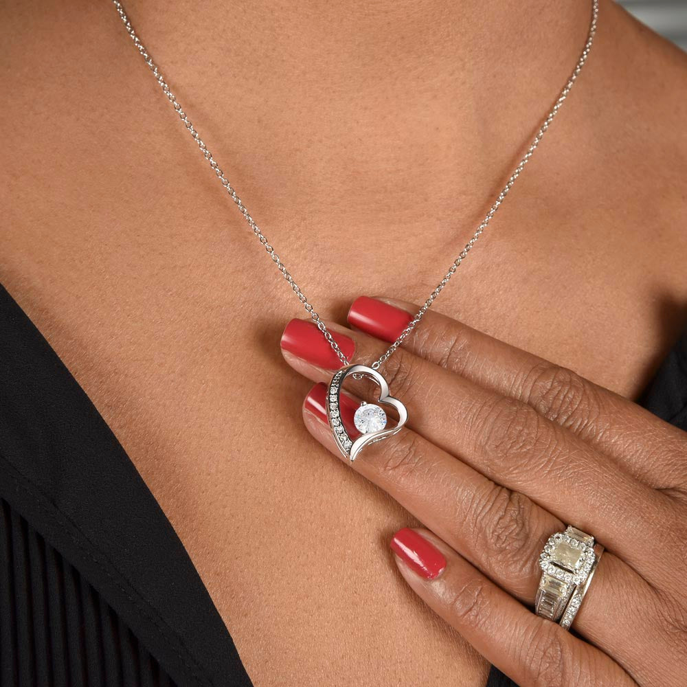 Forever Love Necklace – The Perfect Valentine's Day Gift for Her